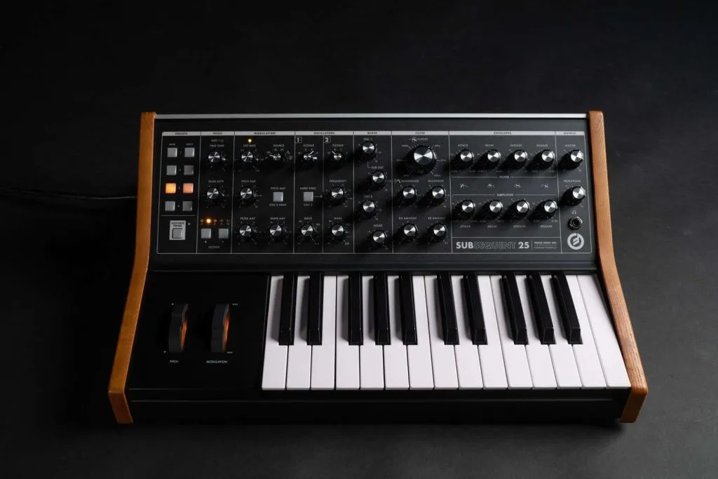 Subsequent 25 On Black Product Shot 3