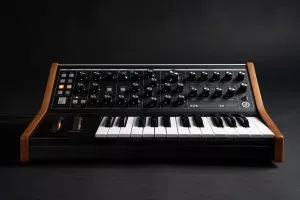 Subsequent 25 On Black Product Shot 4