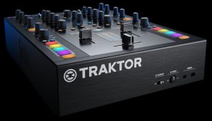 img ce gallery traktor kontrol z2 overview 01 image gallery 02 1e526c0065bfc44497526ab47bd16969 d