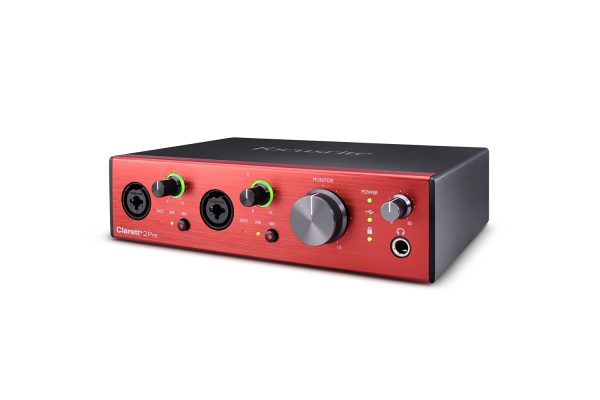 Clarett 2Pre 3quart right LR