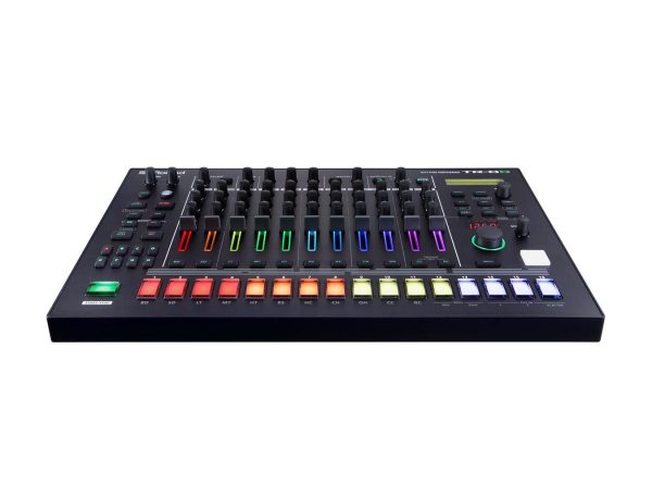 roland tr 8s 02
