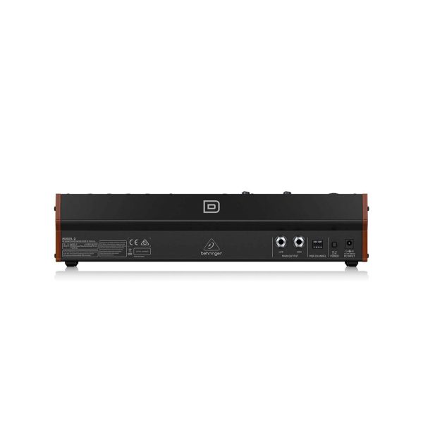 MODEL D BEHRINGER SINTETIZADOR 2 1