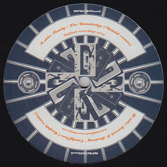 R 1676796 1289164707